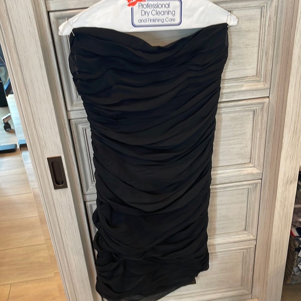 Diane von Ferstenberg black strapless dress